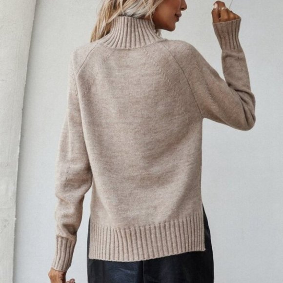 THE CLASSIC Mock Neck Sweater - Picture 4 of 10